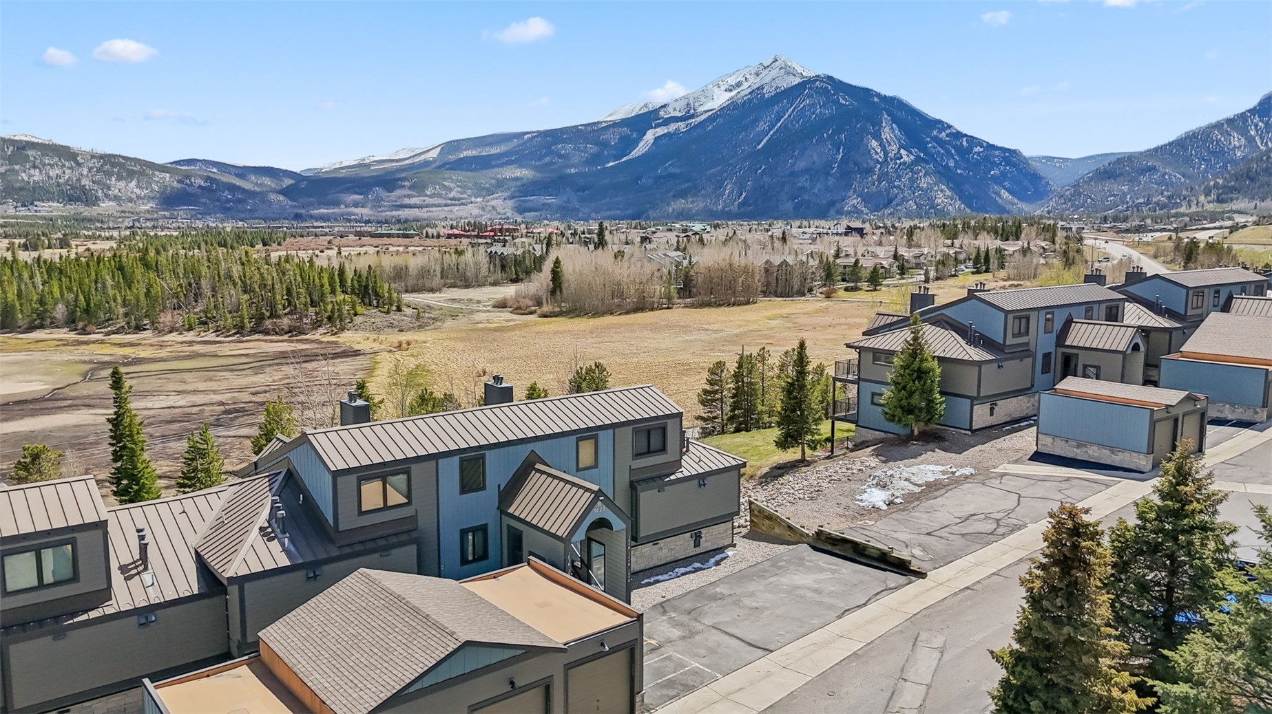 1620 Lakeview TERRACE 104B