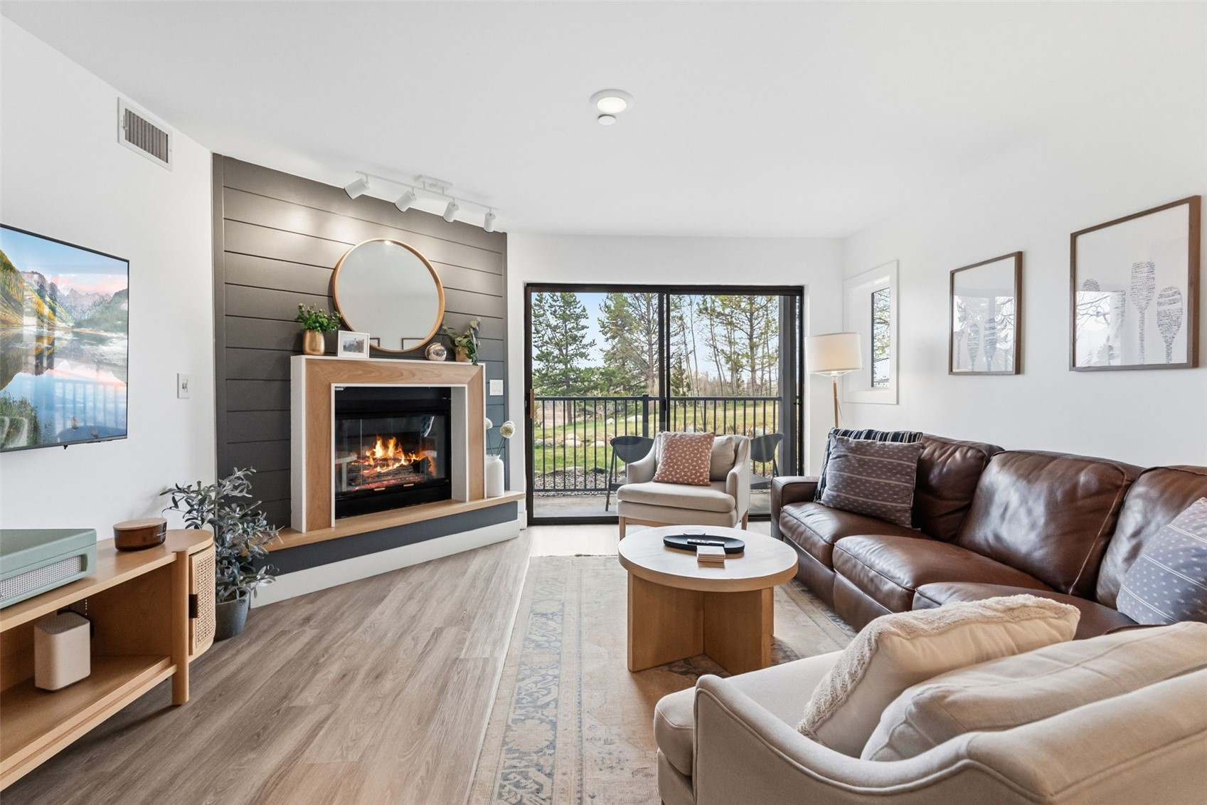 1620 Lakeview TERRACE 104B
