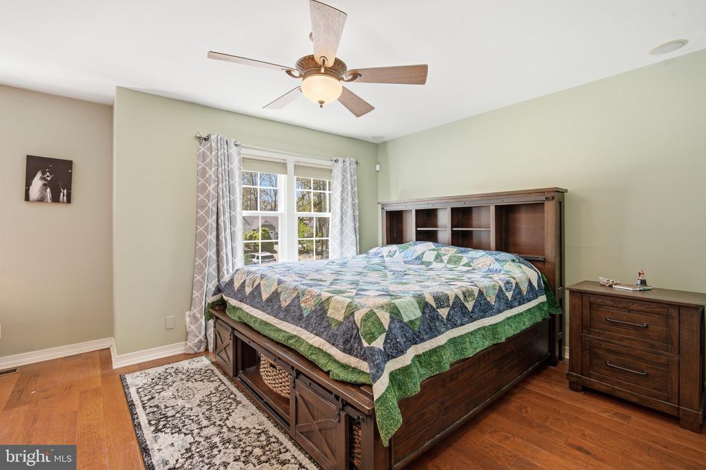 733 WHALERS COVE COURT