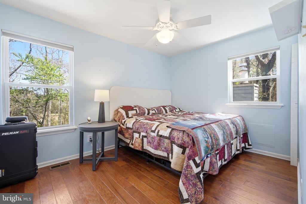 733 WHALERS COVE COURT