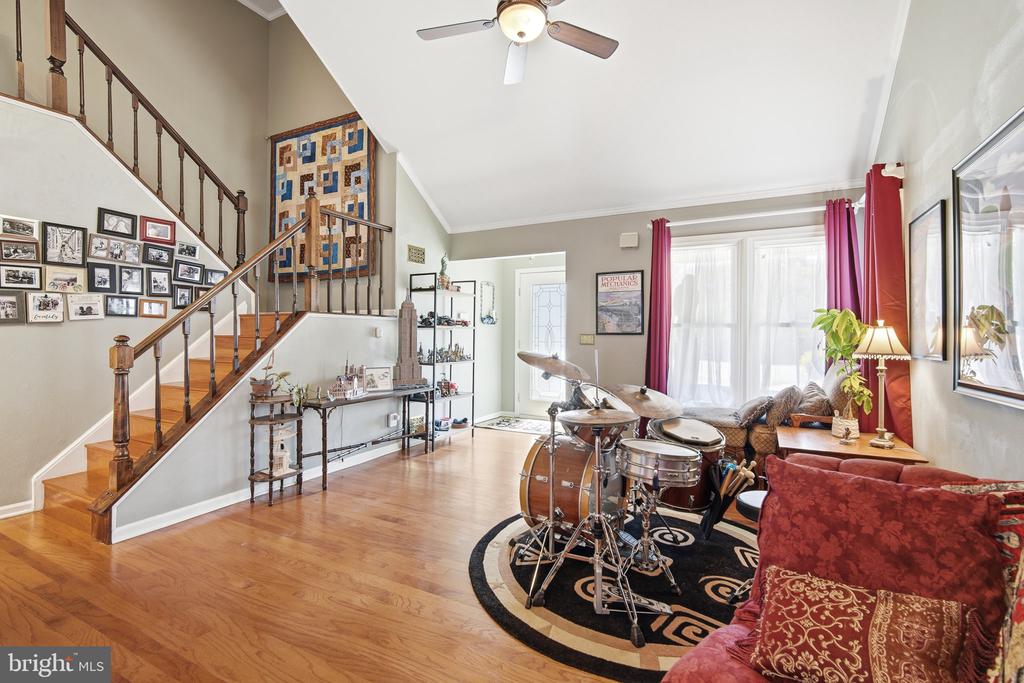 733 WHALERS COVE COURT