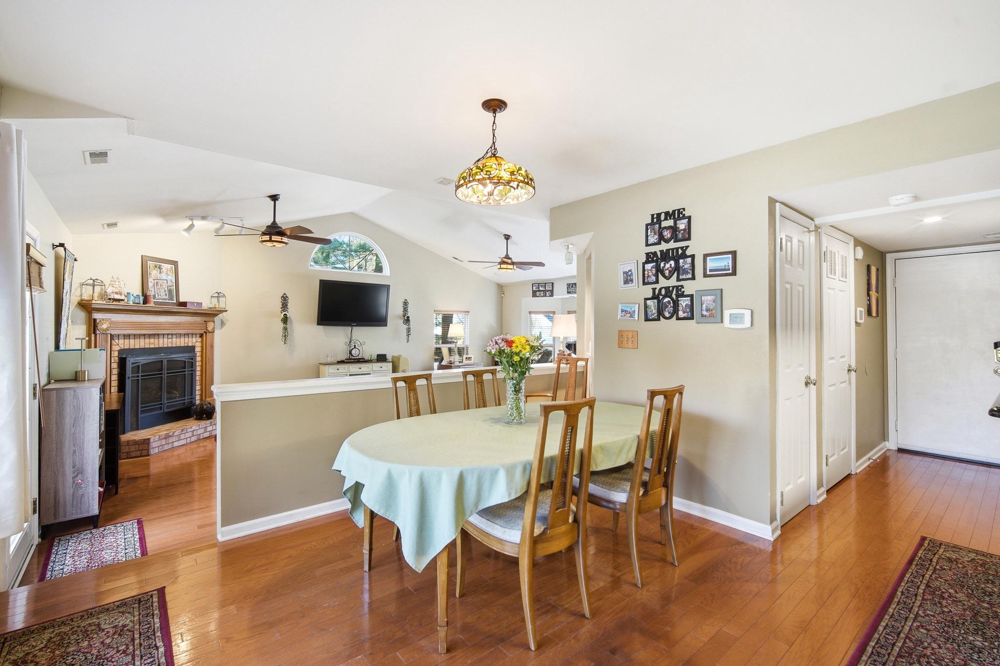 733 WHALERS COVE COURT
