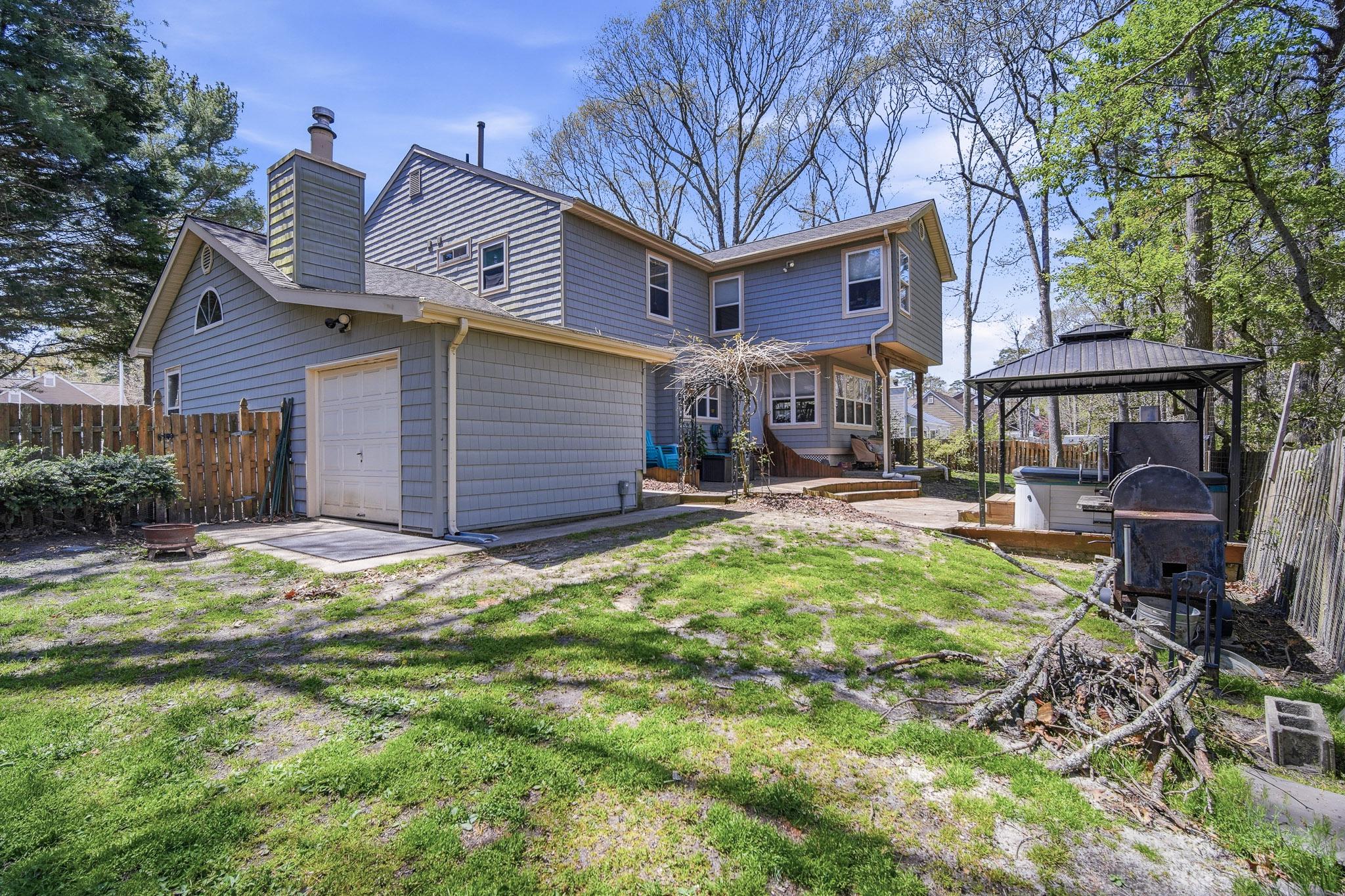 733 WHALERS COVE COURT