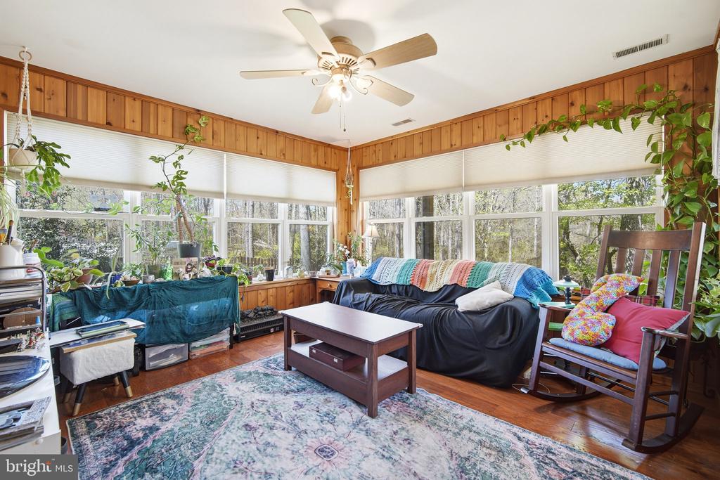 733 WHALERS COVE COURT