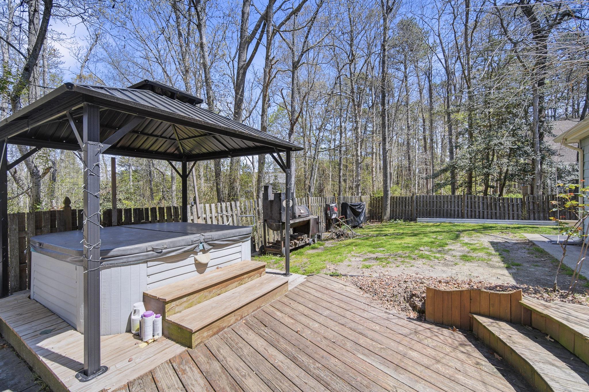 733 WHALERS COVE COURT
