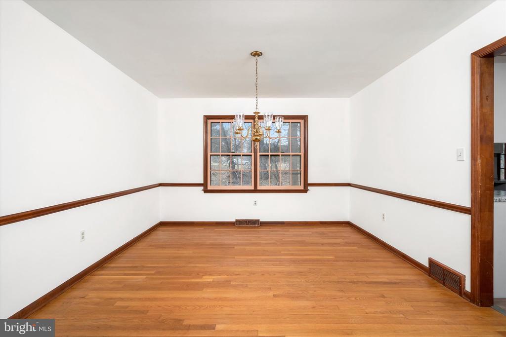 725 5TH STREET