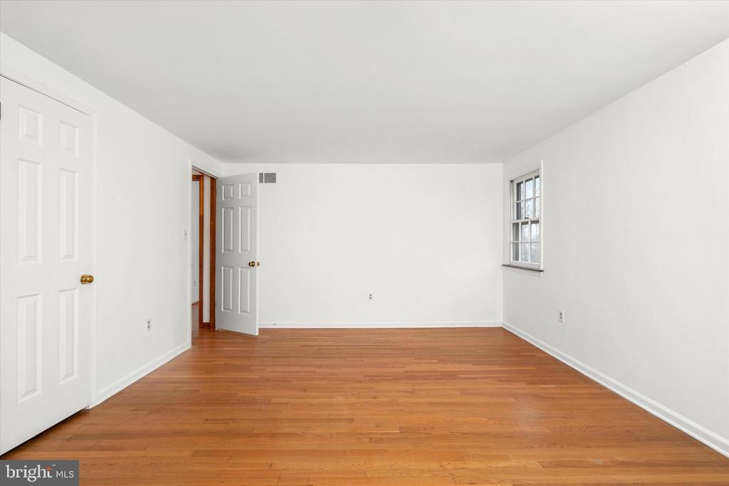 725 5TH STREET