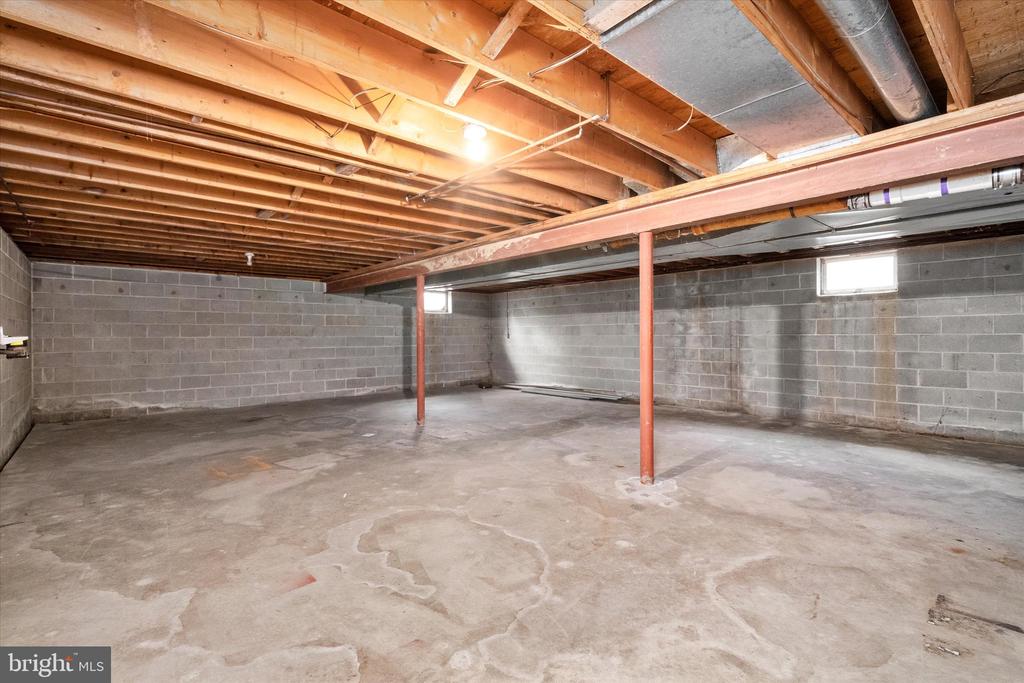 725 5TH STREET