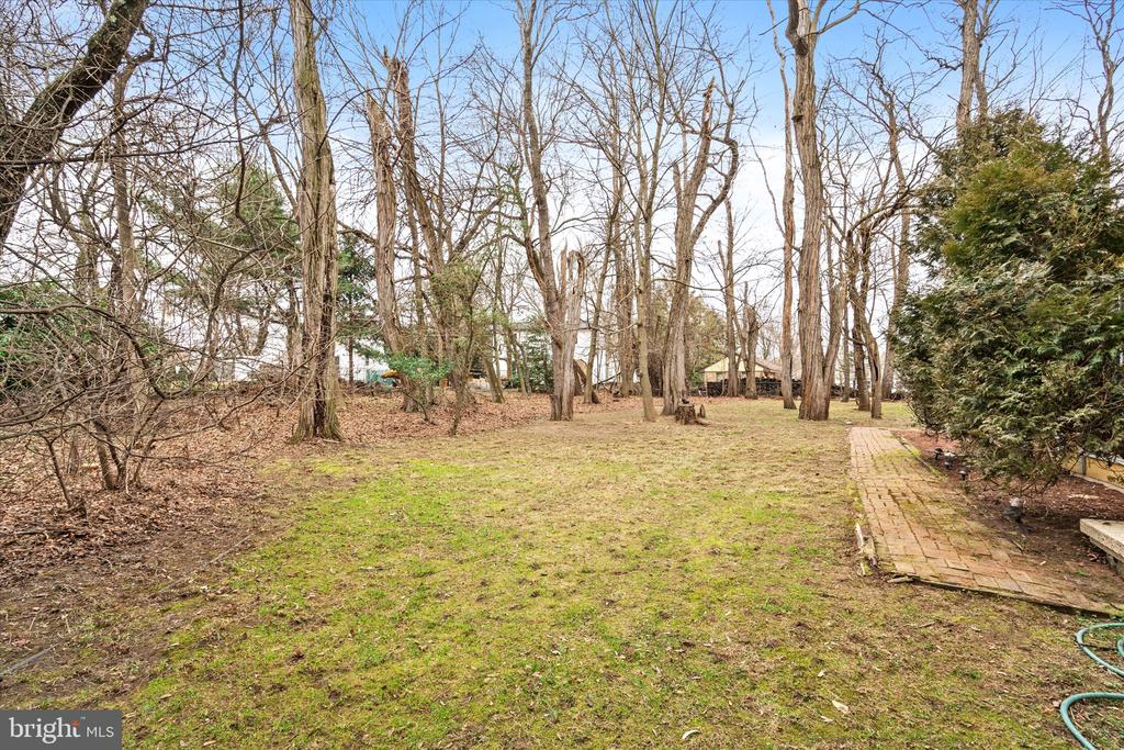725 5TH STREET
