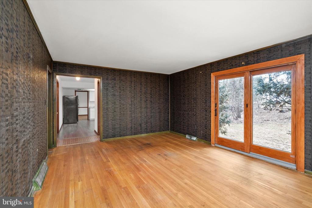 725 5TH STREET