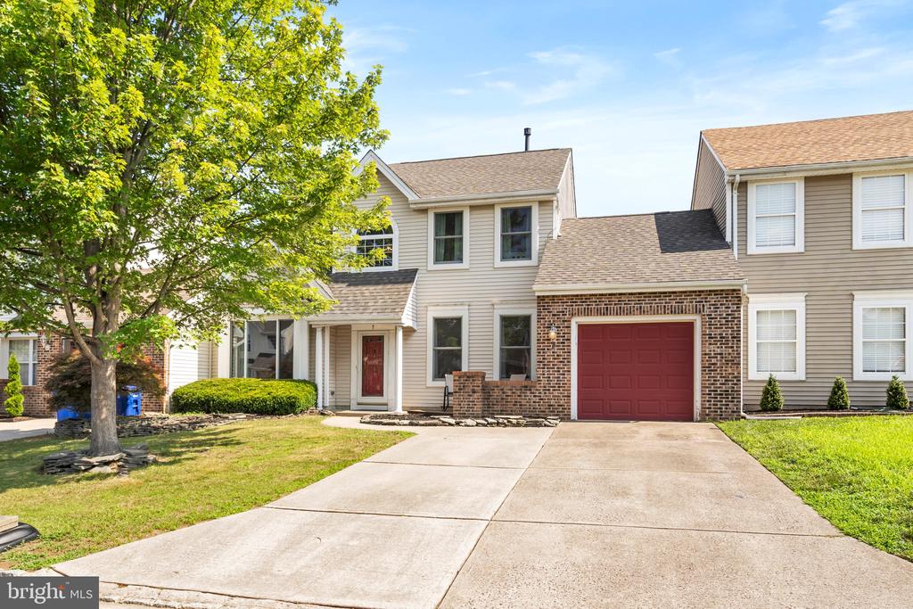 7 WILDBERRY DRIVE