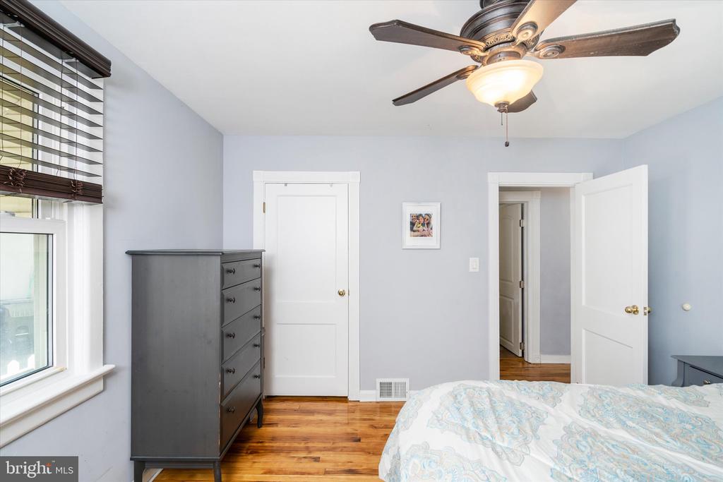 8 THORNTOWN LANE
