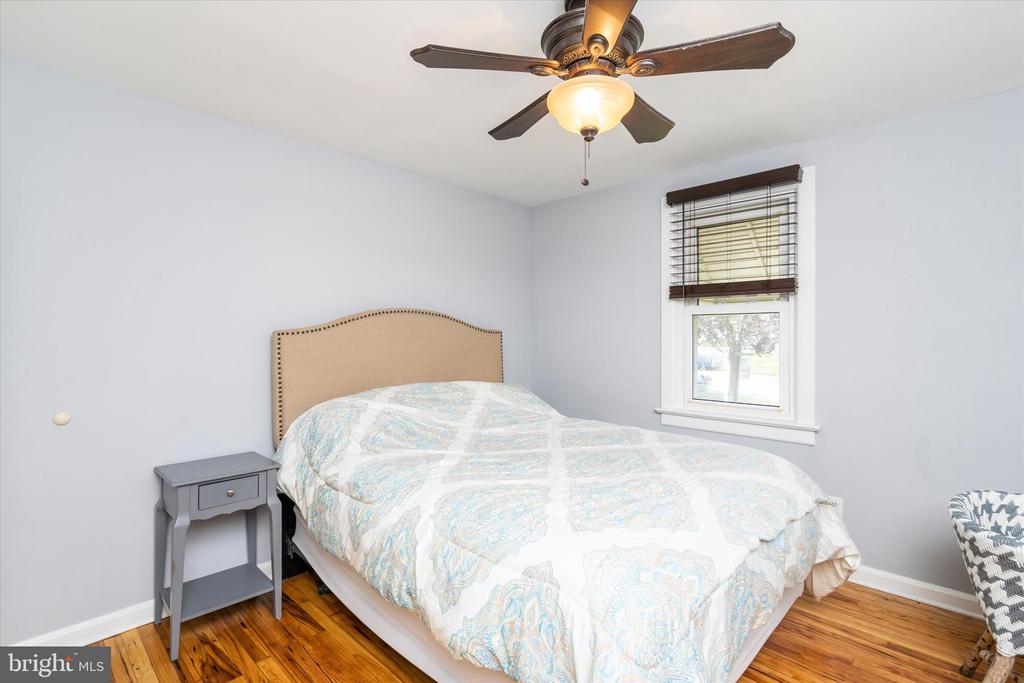 8 THORNTOWN LANE