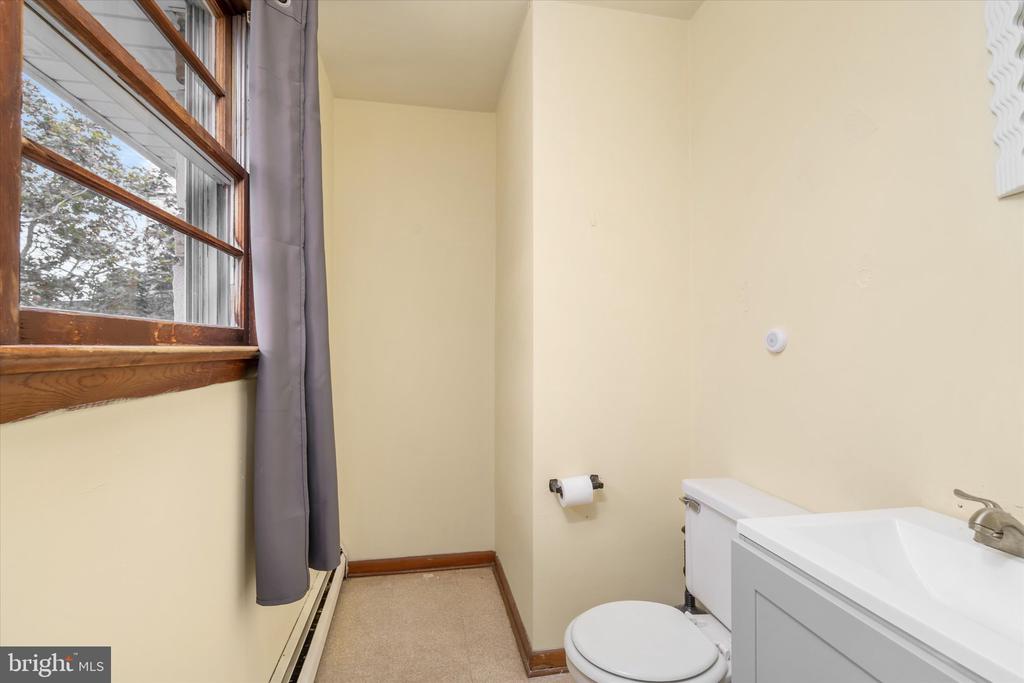 823 BORDENTOWN ROAD