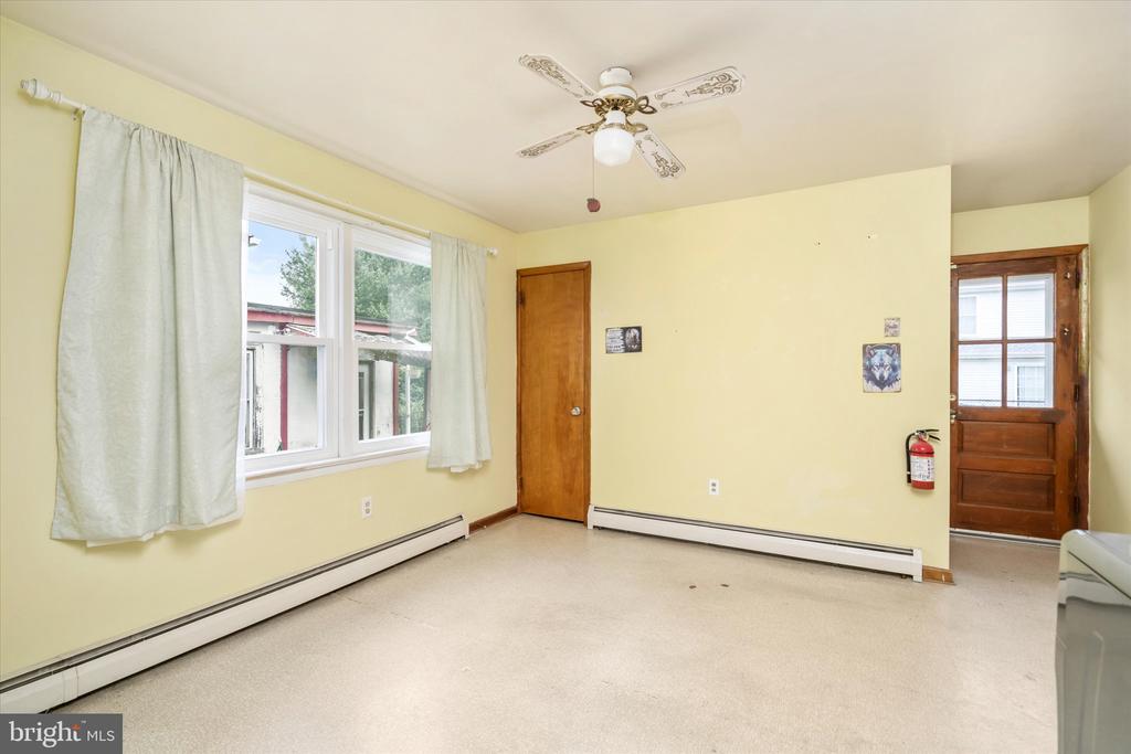 823 BORDENTOWN ROAD