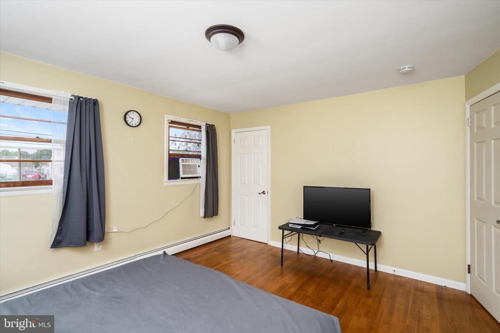 823 BORDENTOWN ROAD