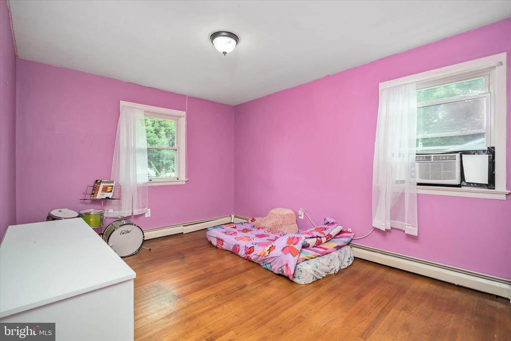 823 BORDENTOWN ROAD