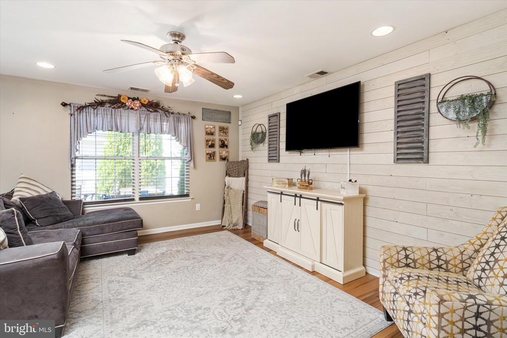 9 JUNIPER DRIVE