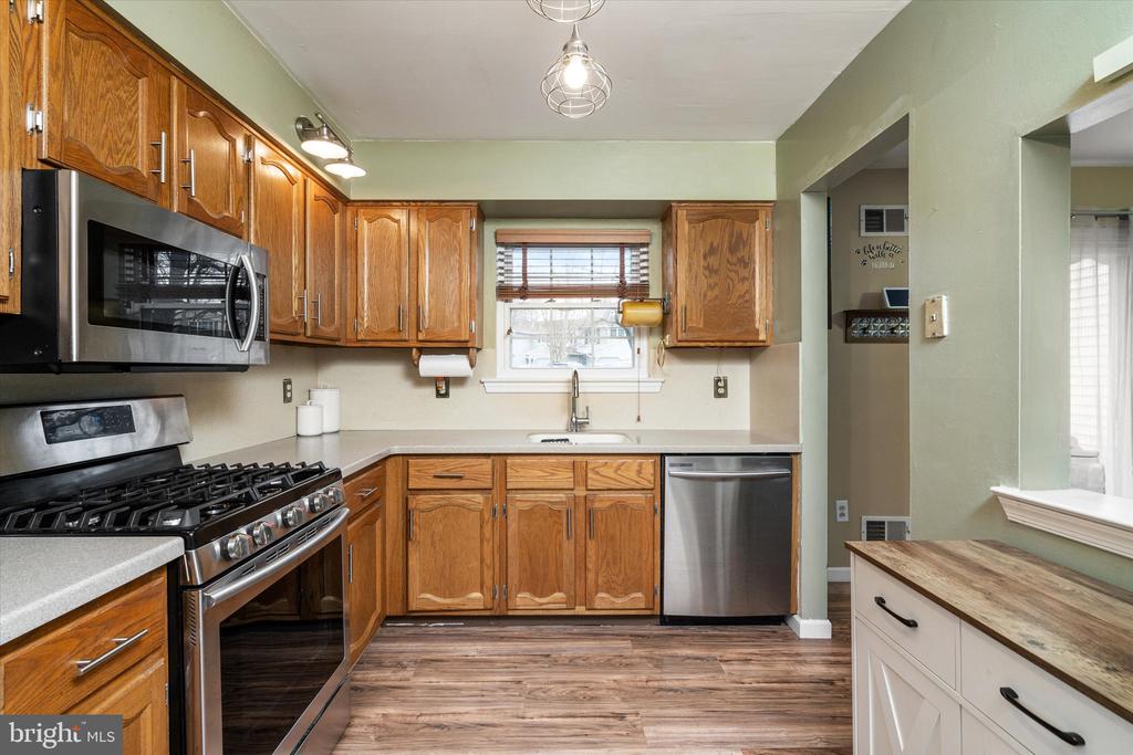 8 KENNEBEC COURT