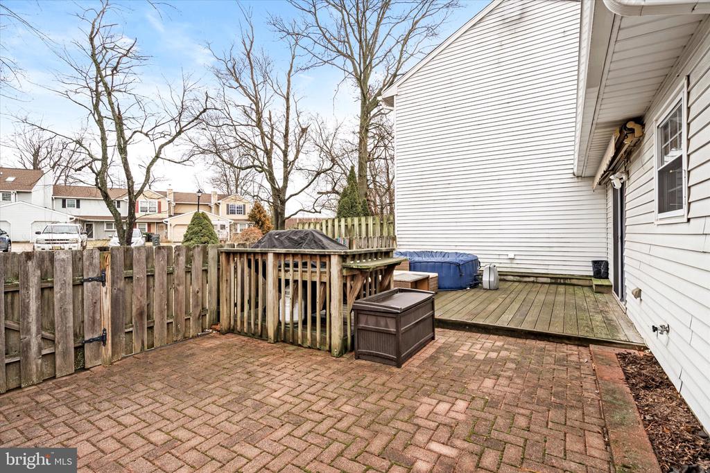 8 KENNEBEC COURT