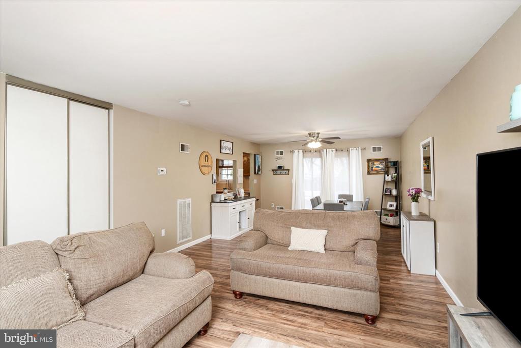 8 KENNEBEC COURT