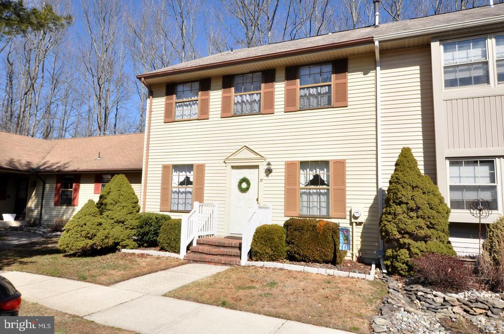 37 WENTWOOD COURT