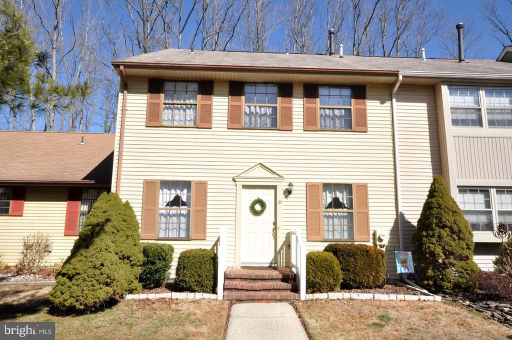 37 WENTWOOD COURT