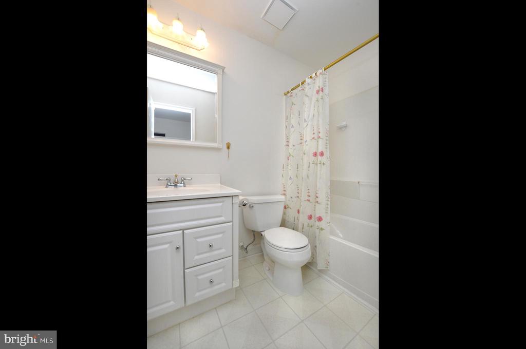 37 WENTWOOD COURT