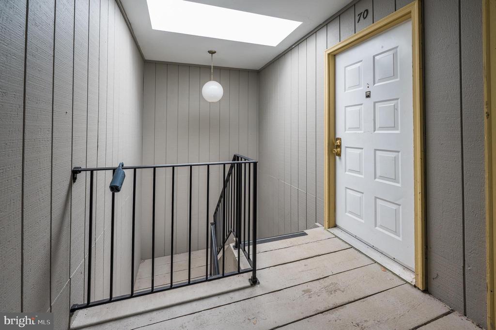 25 S CHURCH ROAD Unit: 72