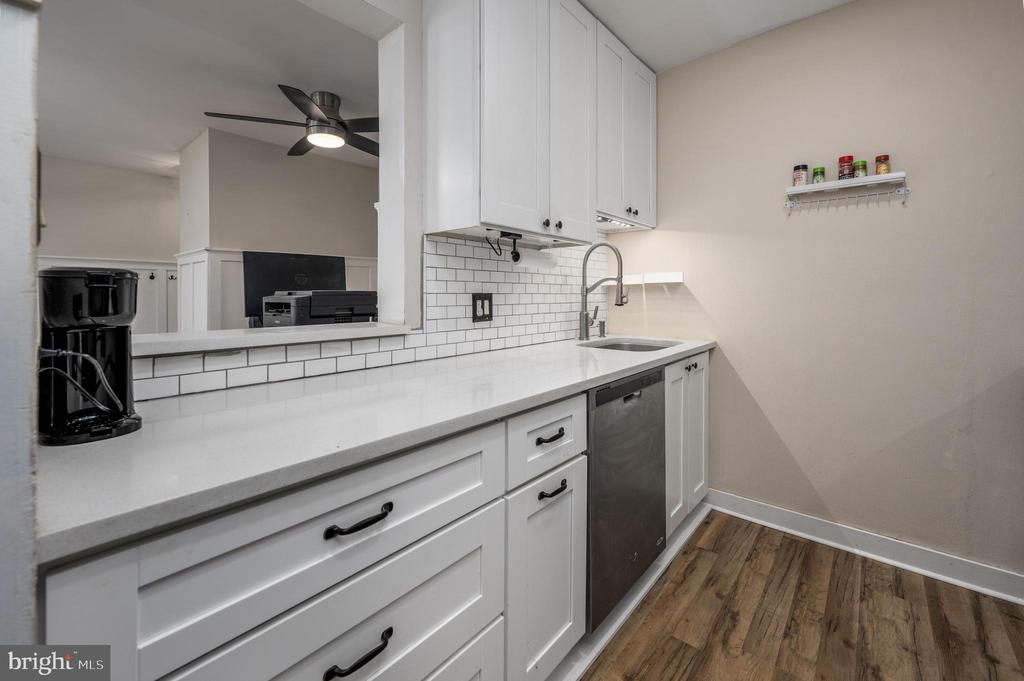 25 S CHURCH ROAD Unit: 72