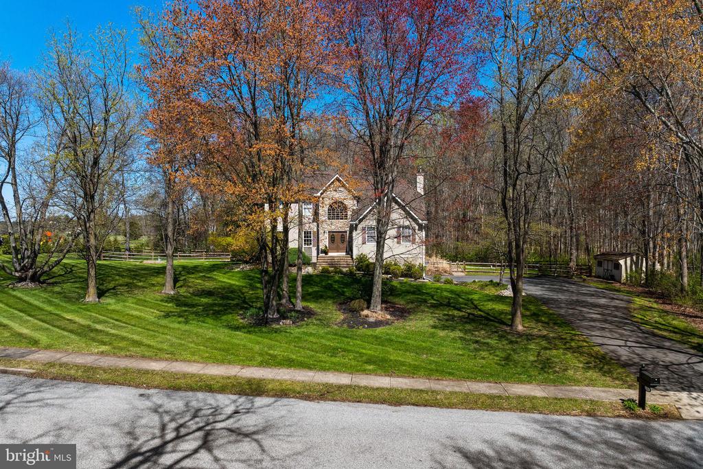 23 HOLLY DRIVE
