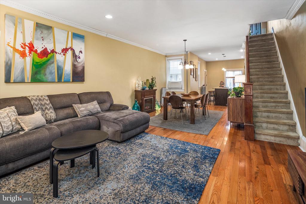 130 7TH AVENUE