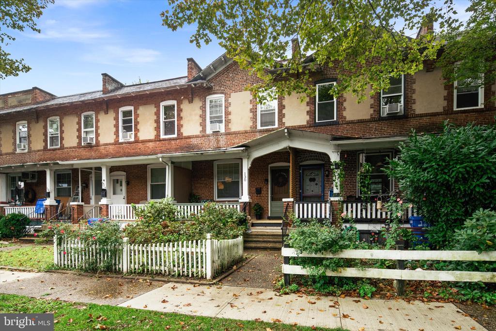 130 7TH AVENUE