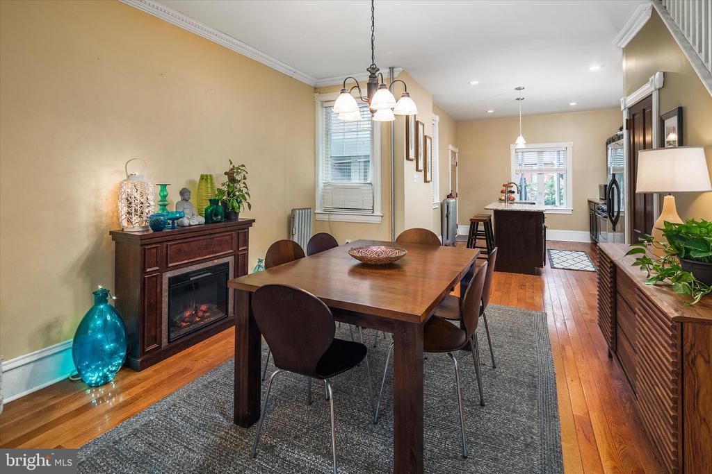 130 7TH AVENUE