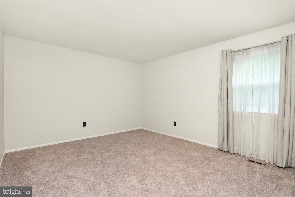 203 COVILLE DRIVE