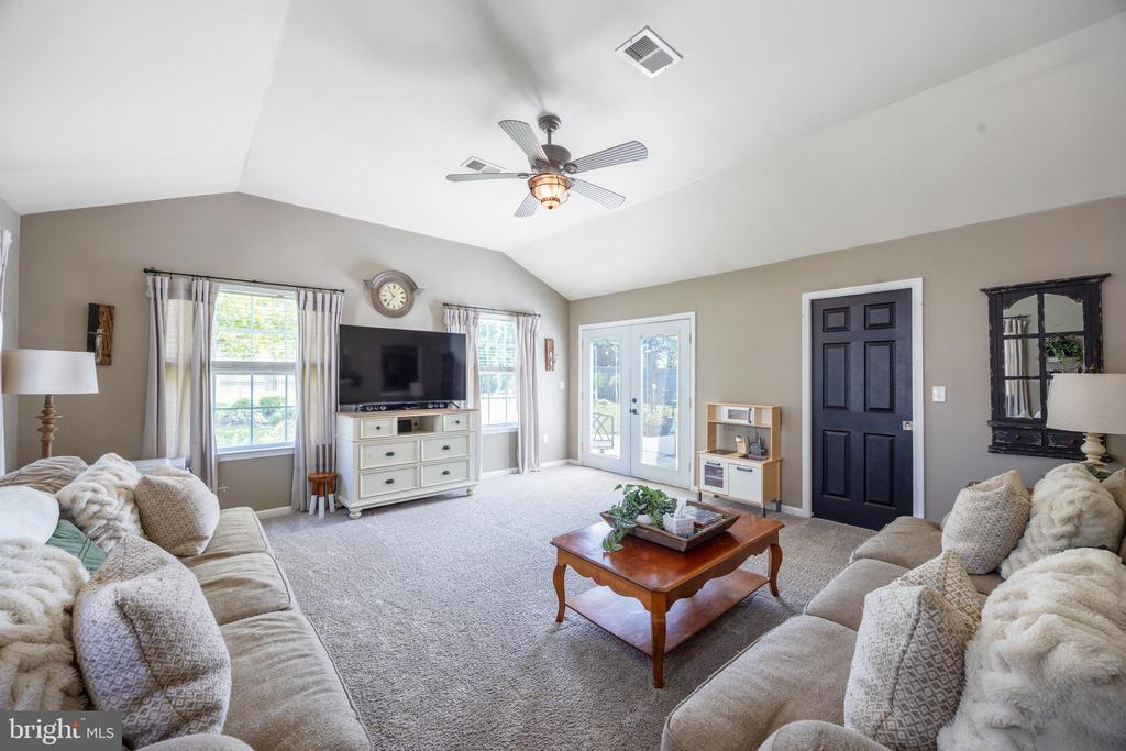 3 LINDEN TREE LANE