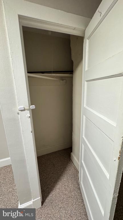 132 FARNSWORTH AVENUE Unit: 2