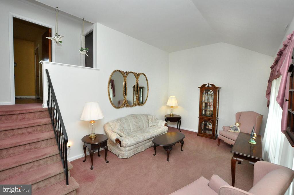 811 FORDHAM STREET