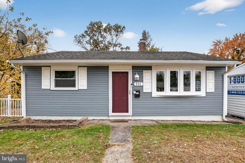 932 MOUNT ROAD