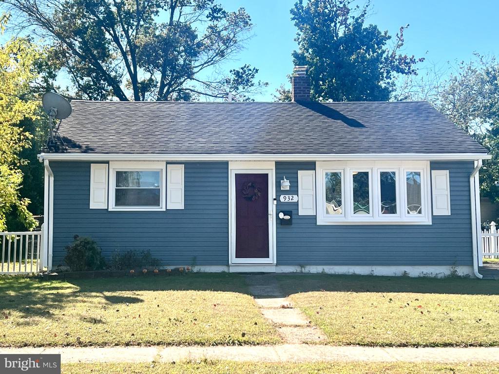 932 MOUNT ROAD
