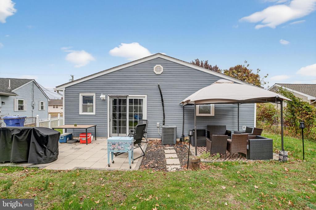 932 MOUNT ROAD