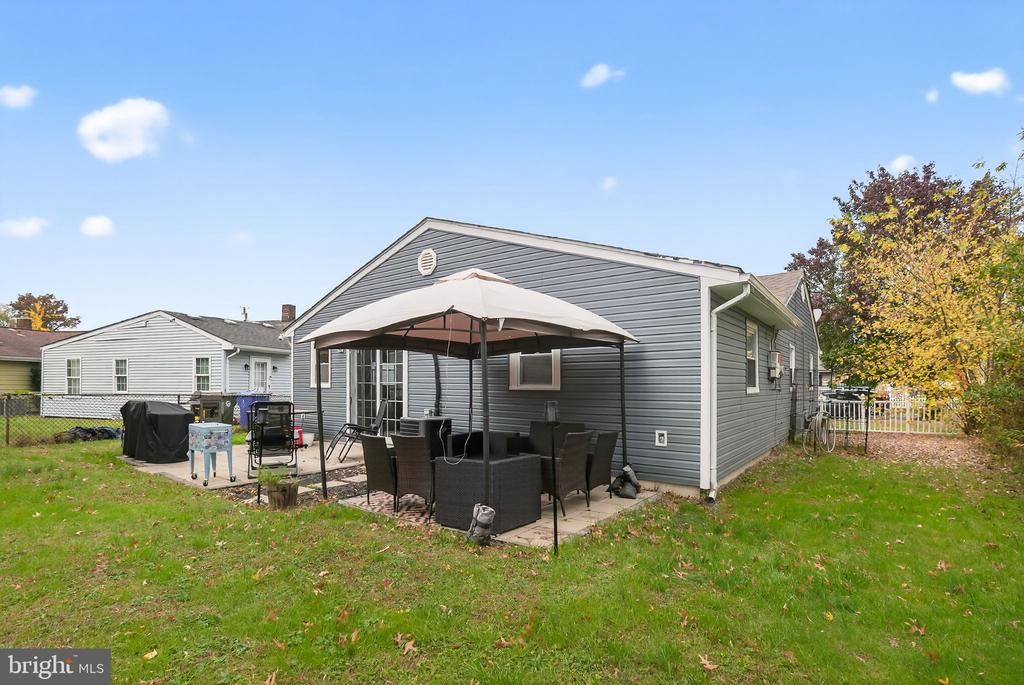 932 MOUNT ROAD