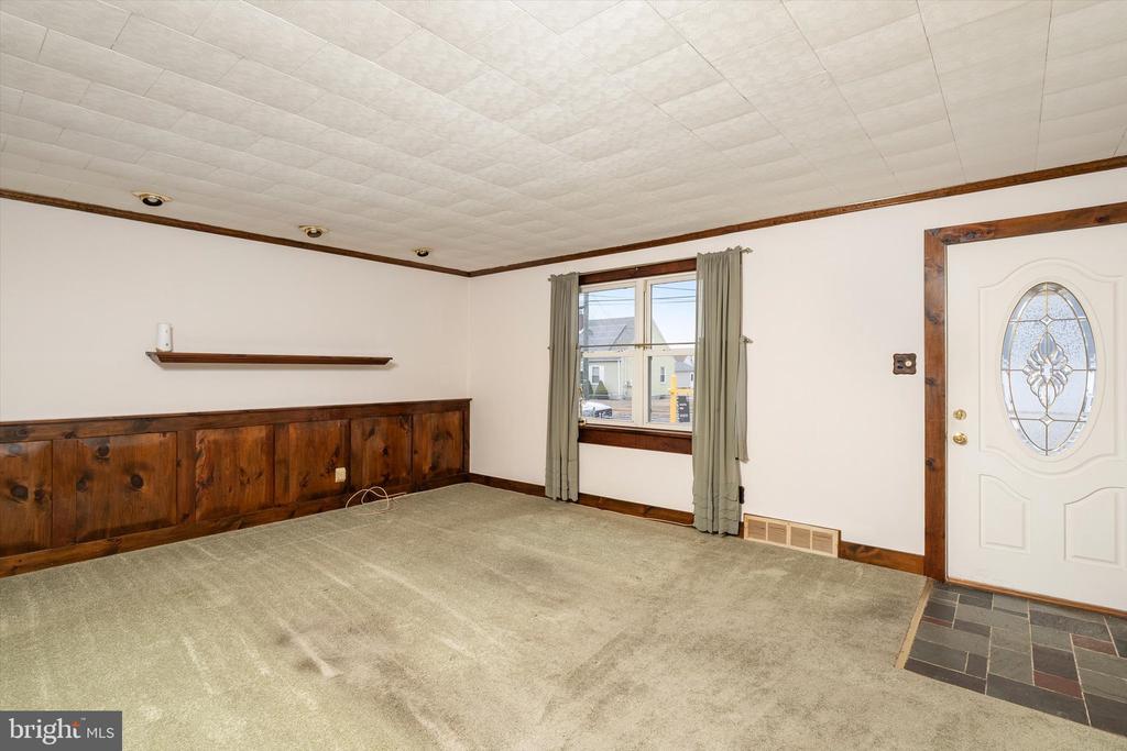 5 BAIRD AVENUE