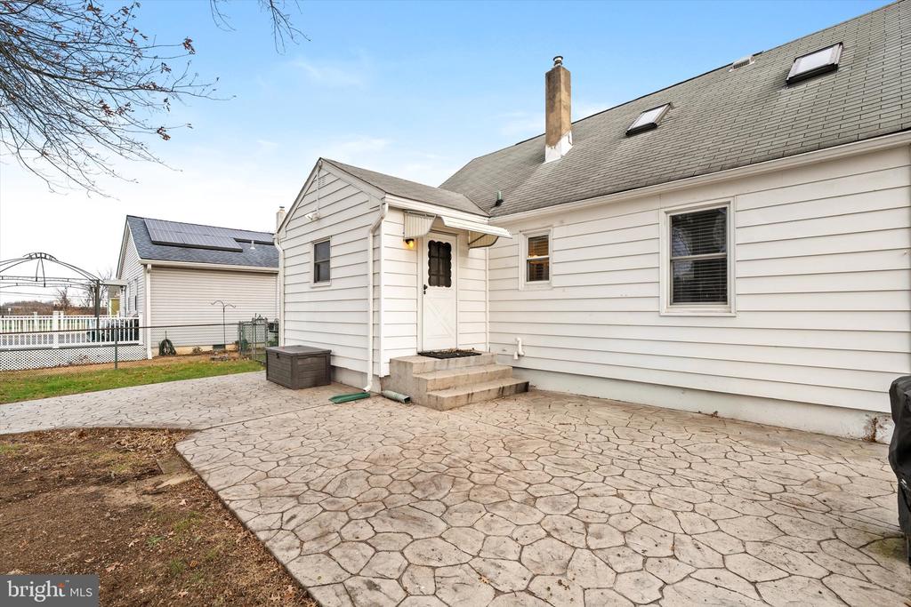 5 BAIRD AVENUE