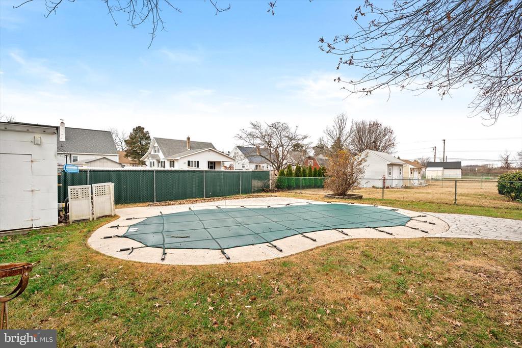 5 BAIRD AVENUE