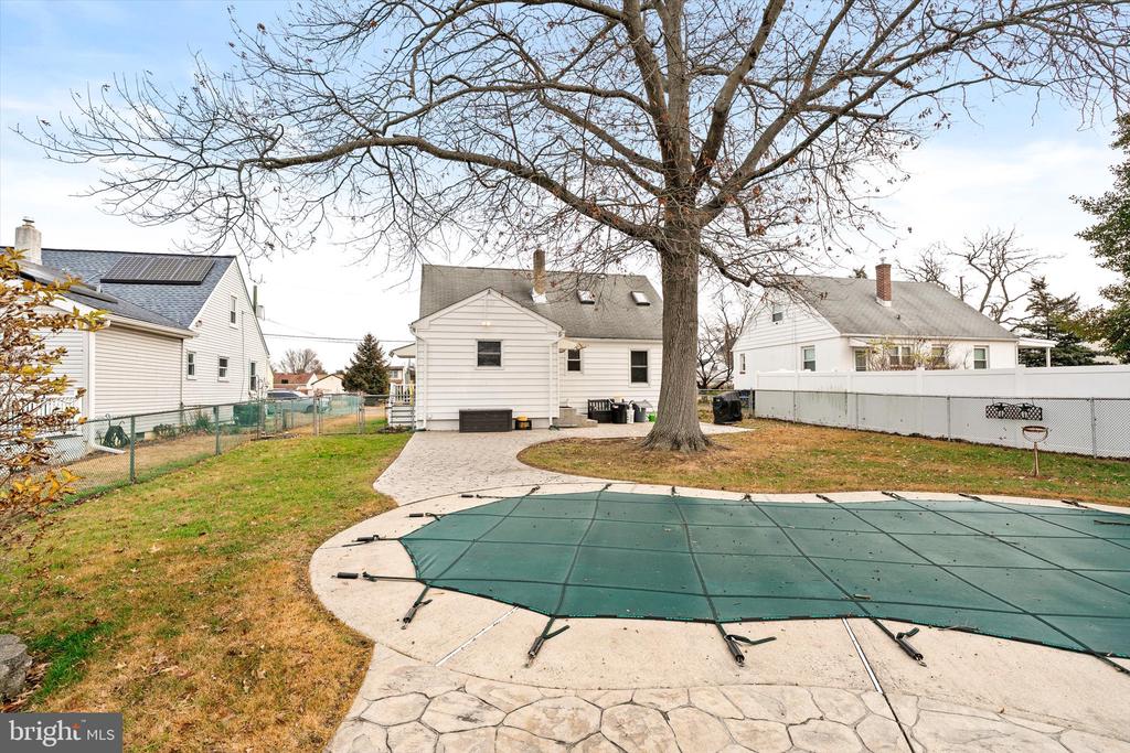 5 BAIRD AVENUE