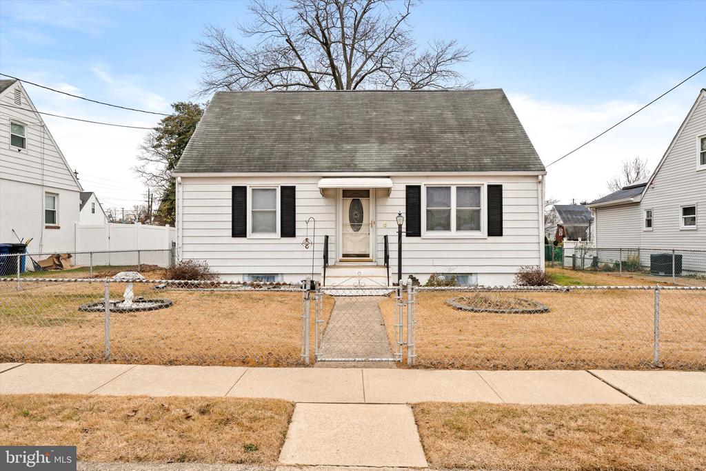 5 BAIRD AVENUE
