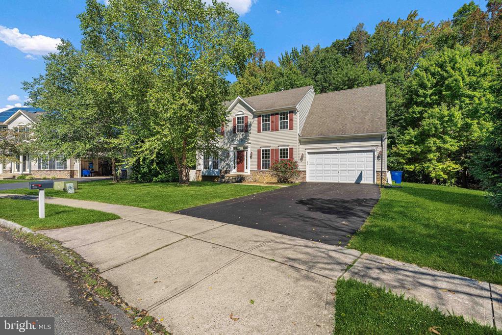 406 ARNOLD DRIVE