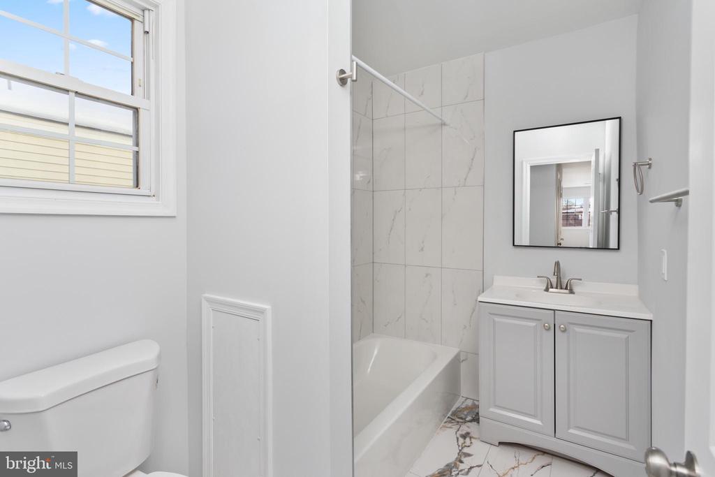 20 FLORENCE TOLLGATE