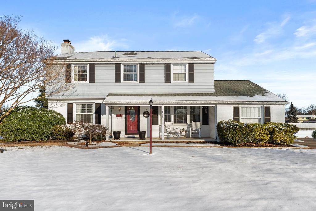 819 HERITAGE ROAD